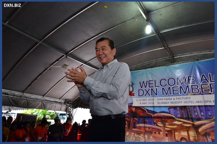 DXN company founder and CEO welcomes everyone to the 2018 DXN Ganoderma and Spirulina Farm and Factory visit.