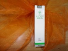 Aloe vera night cream rejuvenates your skin while you sleep